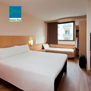 ** Hotel Ibis Espanha