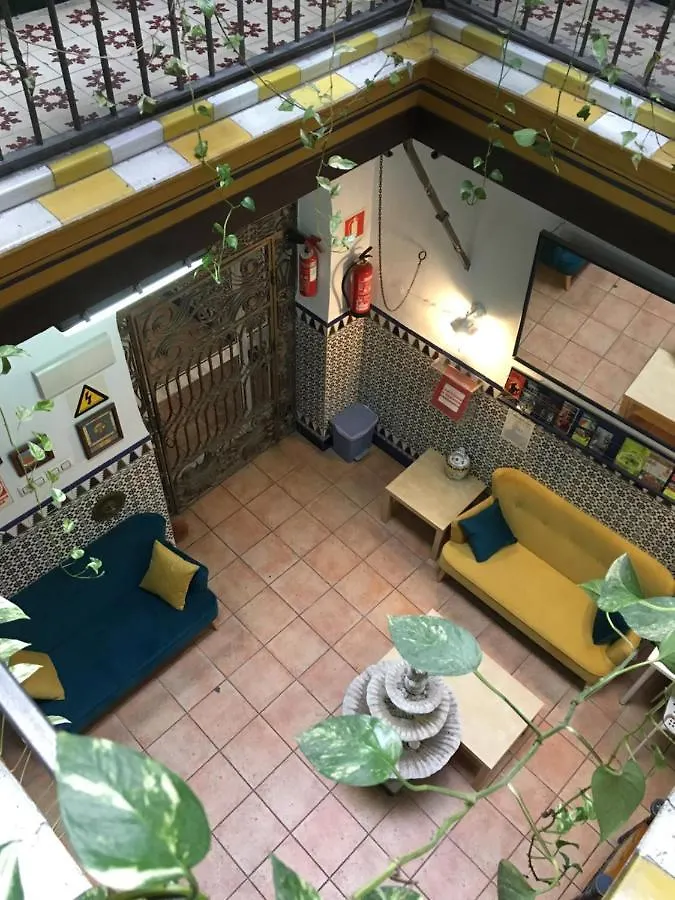 Pension Lisdos Seville Guest house