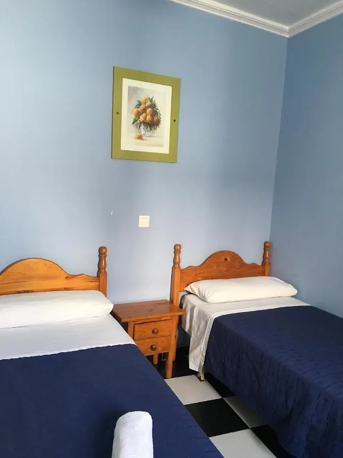 Pension Lisdos Seville 0*,